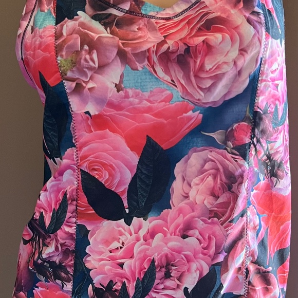 Lululemon Lightened Up Singlet Secret Garden / Black - Picture 1 of 2